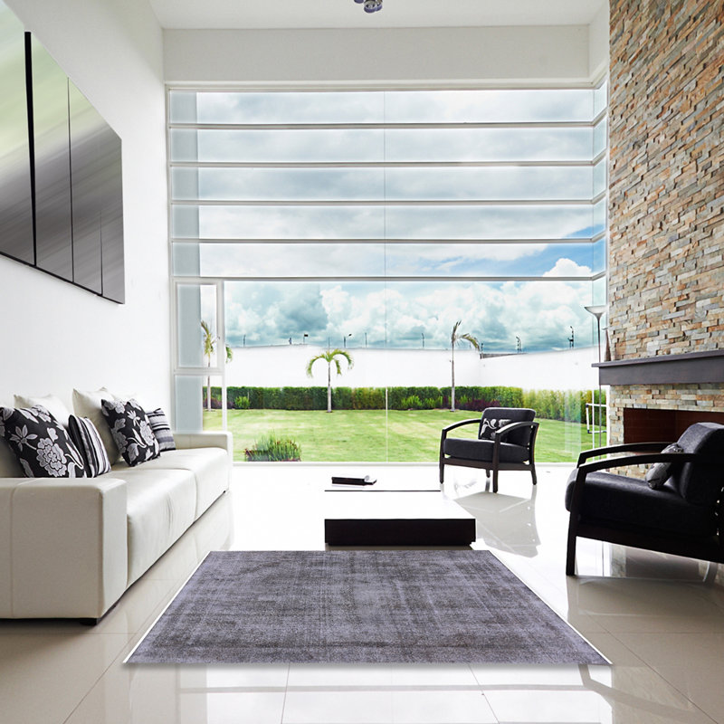 Tapis gris, Carré 7 pi