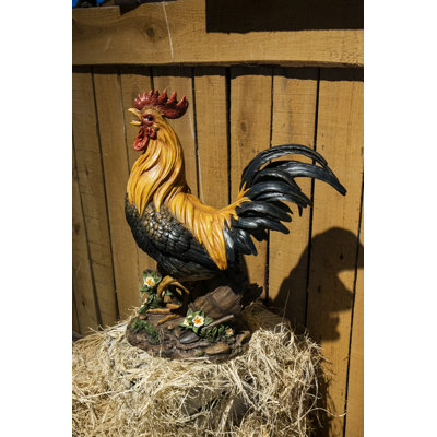 Statue de jardin grand coq sur un tonneau en bois
