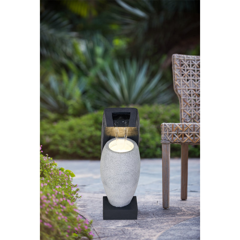 Fontaine noire et blanche 10 x 8,1 x 23,4 po avec vase