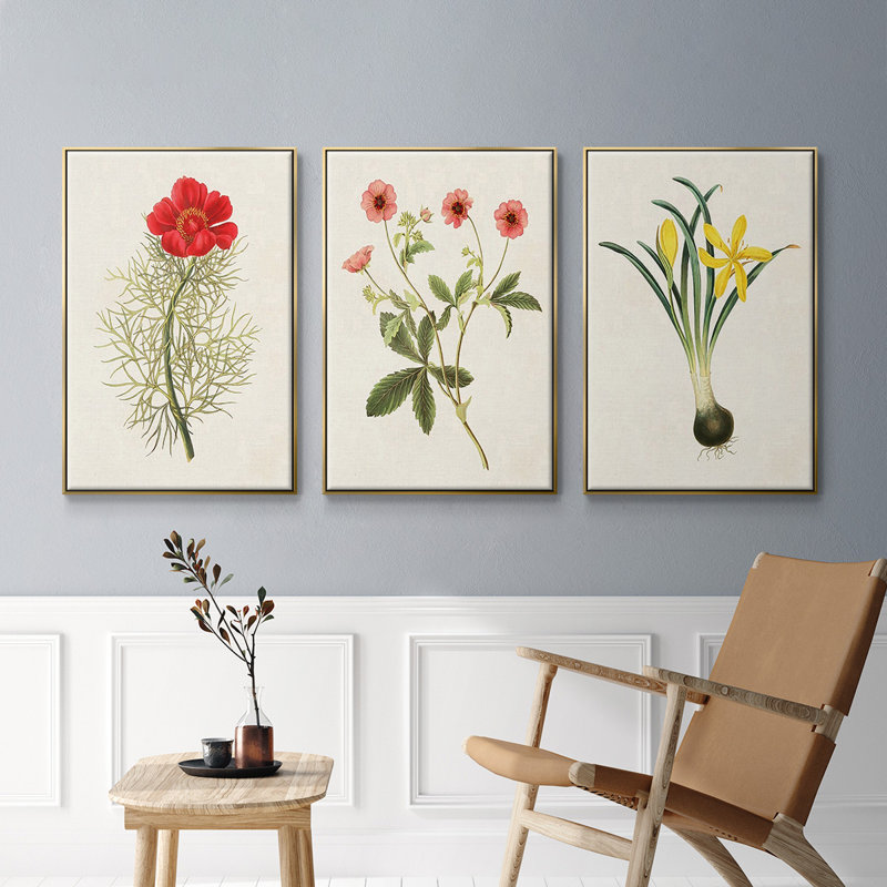 Fleurs des saisons VI, ensemble de 3 toiles encadrées, Encadrement doré, H 27 po x l 54 po