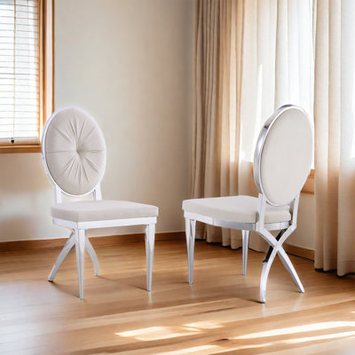 Chaise d'appoint à dossier Louis King en velours capitonné Debborrah