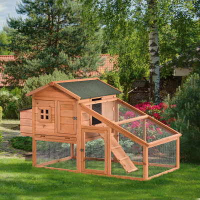 Poulailler 18 pieds carrés Esteline pour 4 poulets Esteline