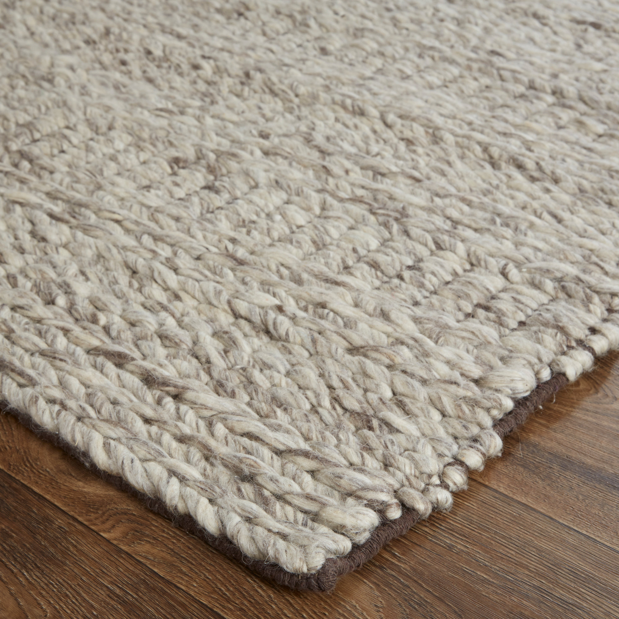 Orion Handmade Wool Oatmeal Rug, Rectangle 2' x 3'