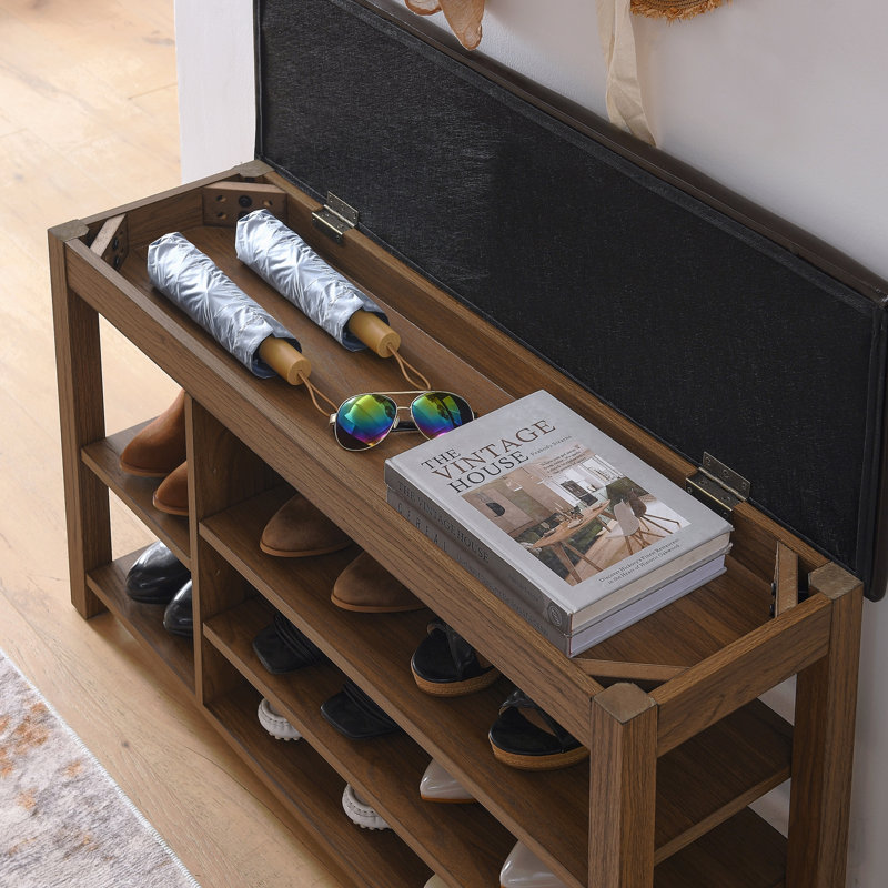 Un long banc à langer réglable en hauteur en bois d'hévéa naturel est livré avec un siège confortable, un espace de rangement dissimulé et de grands compartiments de rangement. Comprend un grain de bois naturel. Brun