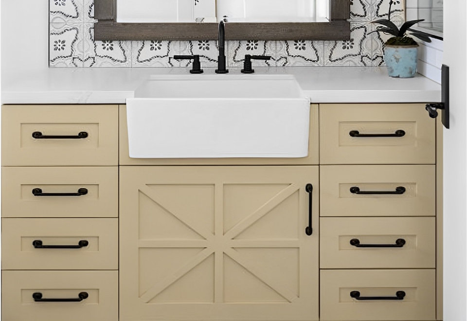 Cabinet and Drawer Pulls