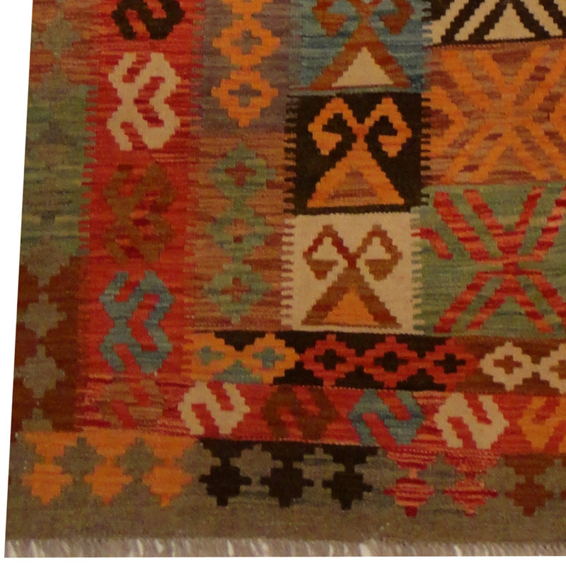 Azpeitia Wool Southwestern Indoor Rug