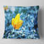 Magnifique fleur jaune sur fond bleu - coussin à imprimé floral-30722272-30722275