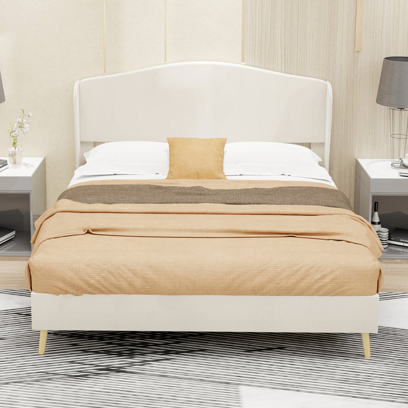 Beige, lit tapissier en velours, plateforme stable, différents types de corps, lit beige avec tête de lit pour lit double, confortable pour la détente au coucher, besoins esthétiques assortis