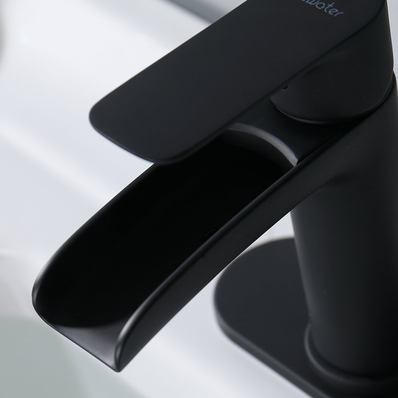 Single-handle Bathroom Faucet