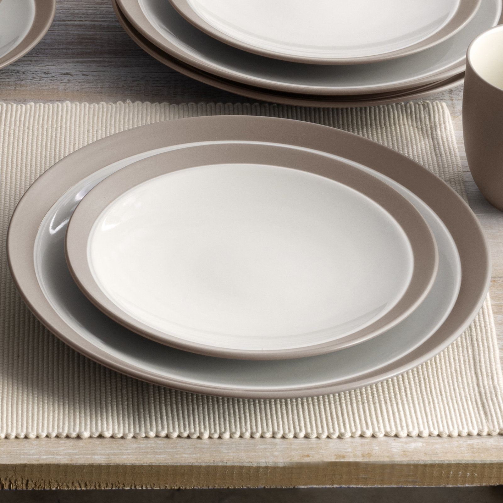 Noritake Colorwave Curve Dinner Plates 11", Clay