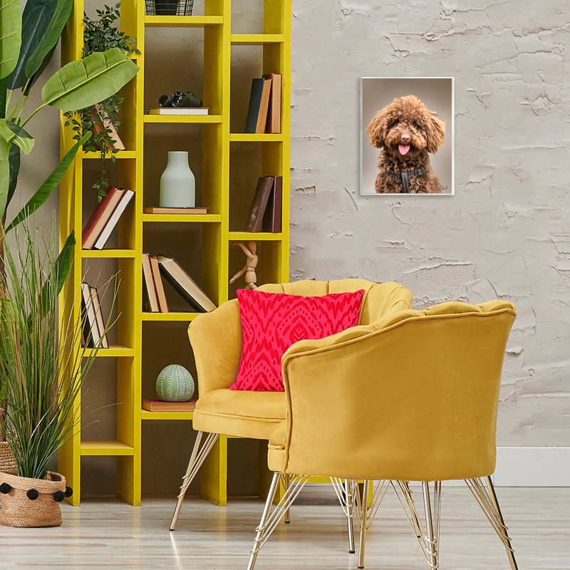 "Fluffy Toy Poodle", art mural, par Renel Peters