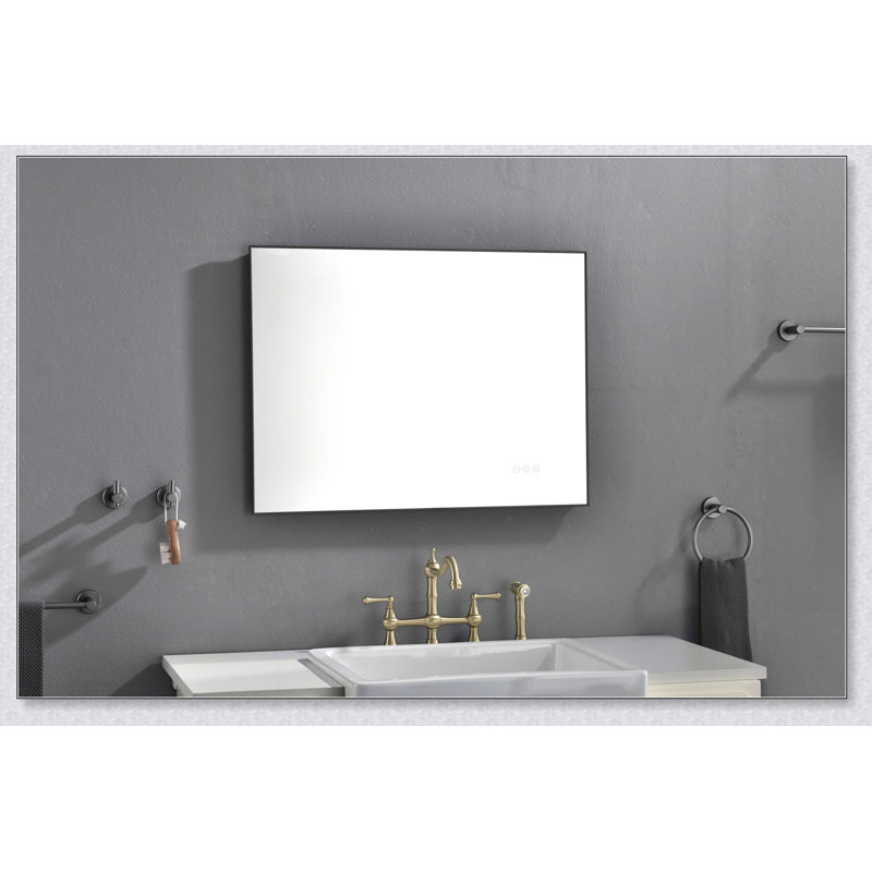 Miroir de salle de bain 32 x 24 pouces à DEL