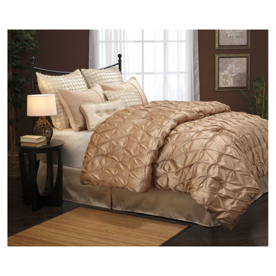 Uma Comforter Set