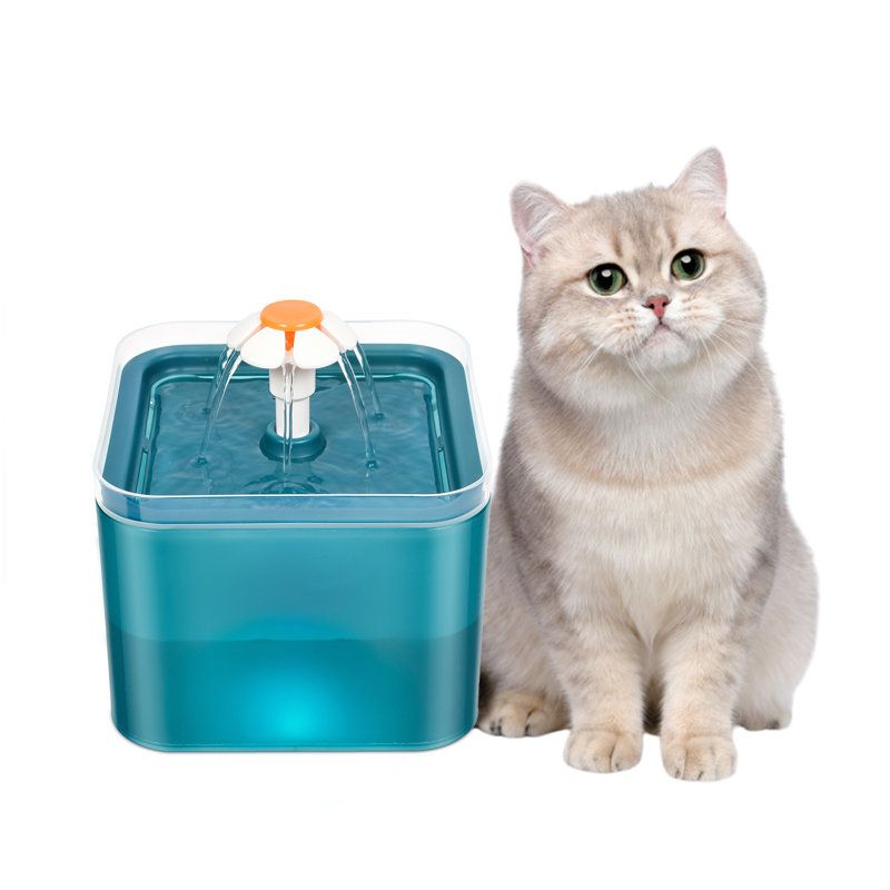 Cerny 2000ml Pet Fountain, Blue