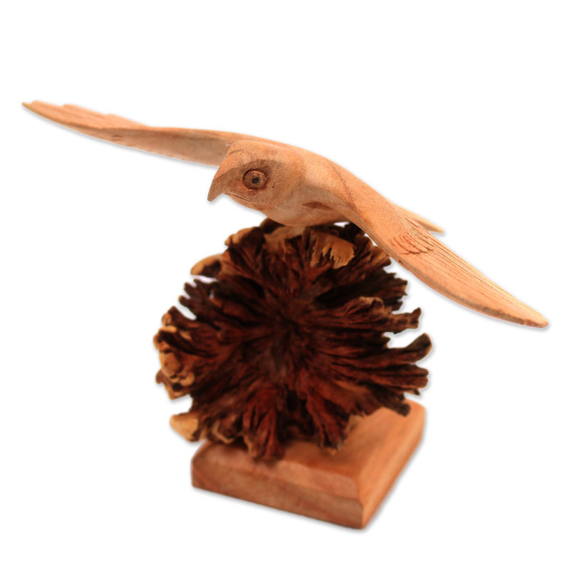 Sculpture en bois à l’allumée eagle