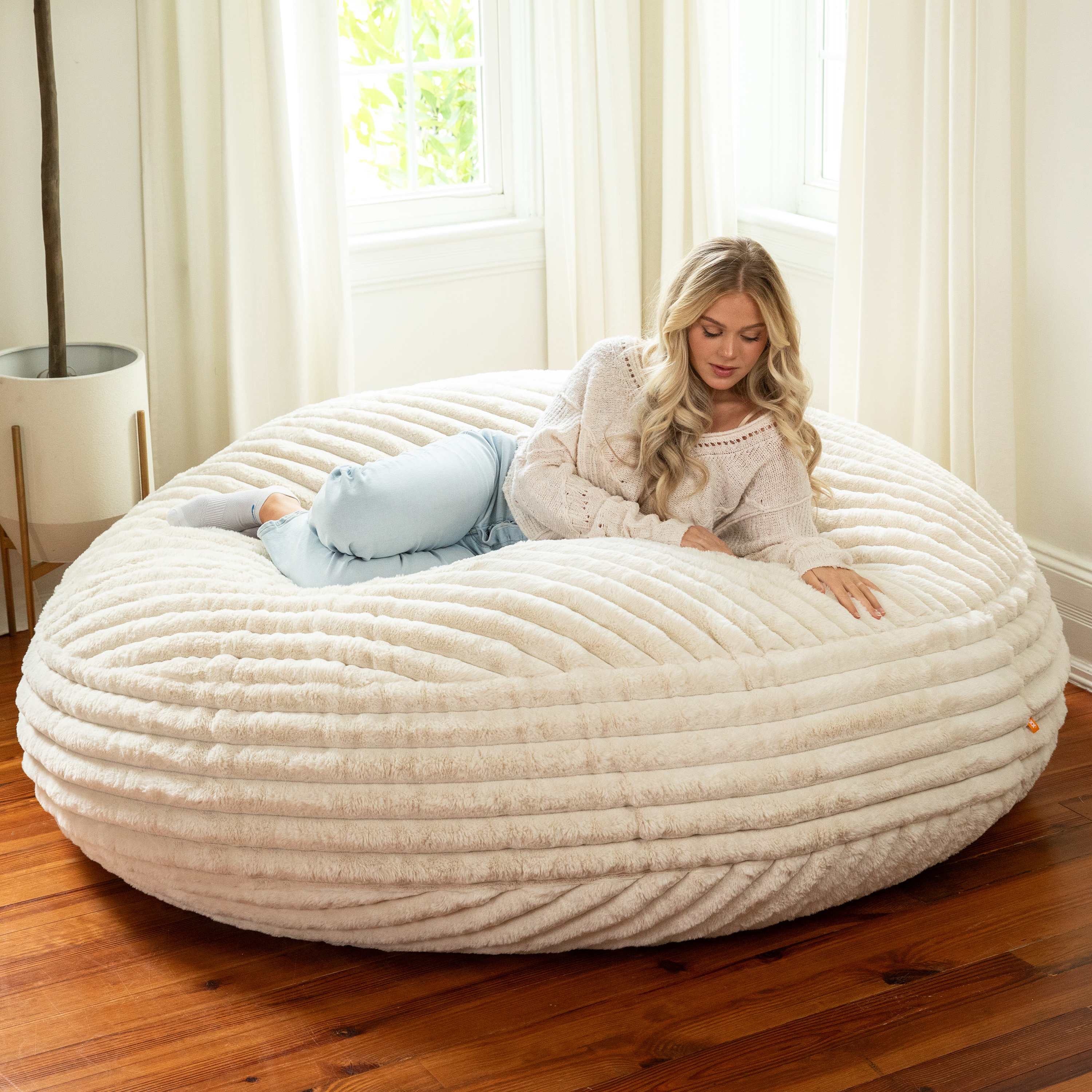 6 Foot Cocoon - 2-in-1 Convertible Bean Bag Bed \u0026 Large Bean Bag Chair for Adults: Mondo Faux Fur Trule Upholstery Color: Gray, image size:3000x3000