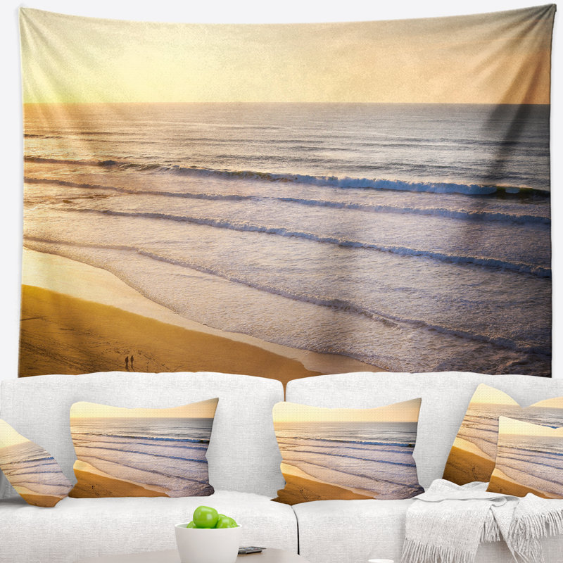 Tapisserie seascape magnifique à coucher de soleil en orange par dessus de plage, H 32 po x l 39 po