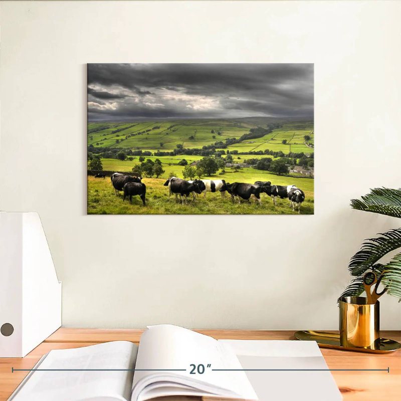 Brampt Simple Cow Herd, 8" H x 12" W