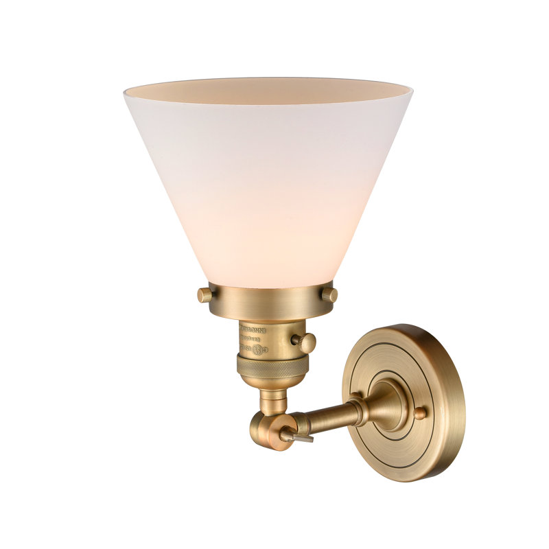 Applique murale 1 lumière Cone, Boîtier blanc mat, Laiton brossé, Ampoule non incluse