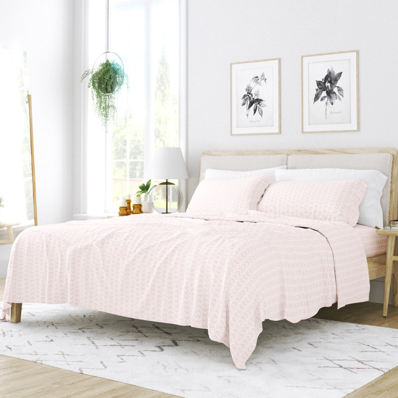Classic Pink Full/Double Microfiber 4-Piece Bed Sheet Set