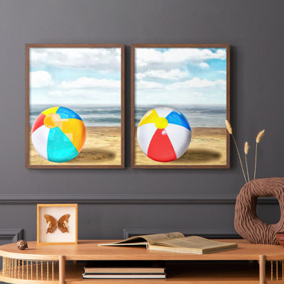 «Beach Ball I», reproduction encadrée de qualité supérieure - prêt à être accroché - aucun clou requis - aucun clou requis