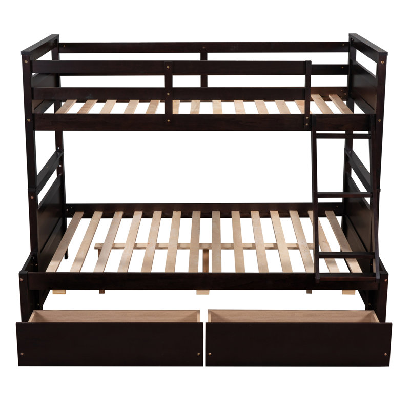 Lit simple au-dessus d'un lit superposé double avec ton, rehausse le décor de la chambre à coucher et le lit fonctionnel, couleur - Fabrication
