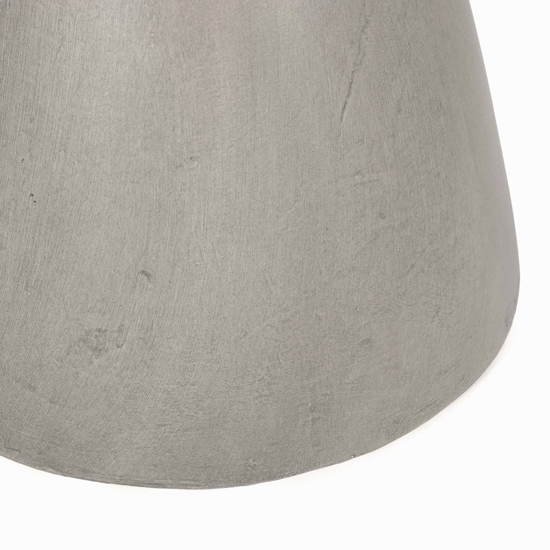 Table d'appoint d'extérieur en béton léger