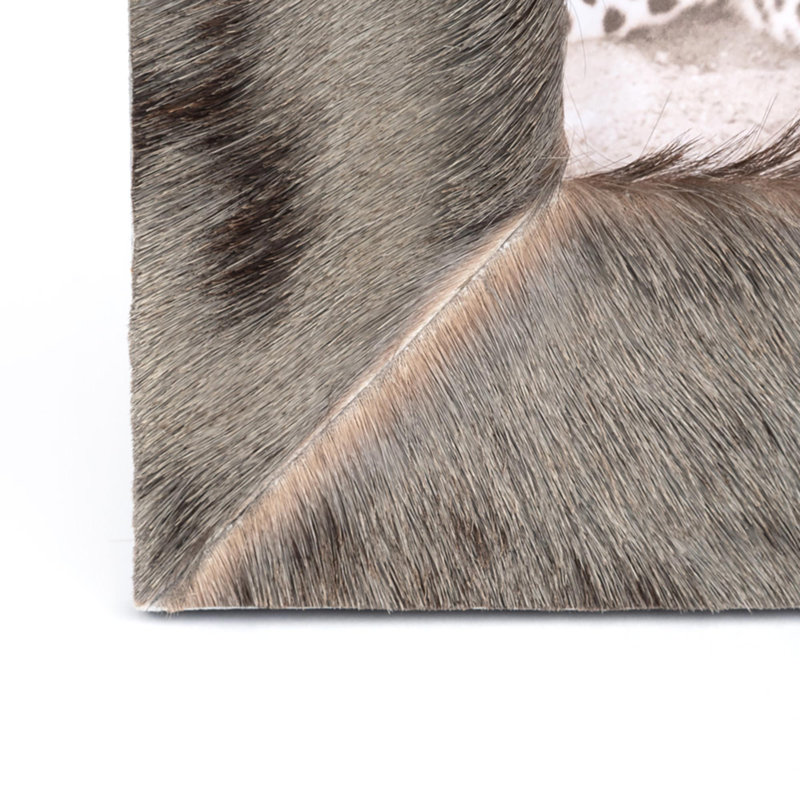 Wildebeest Hide 4" x 6" Picture Frame