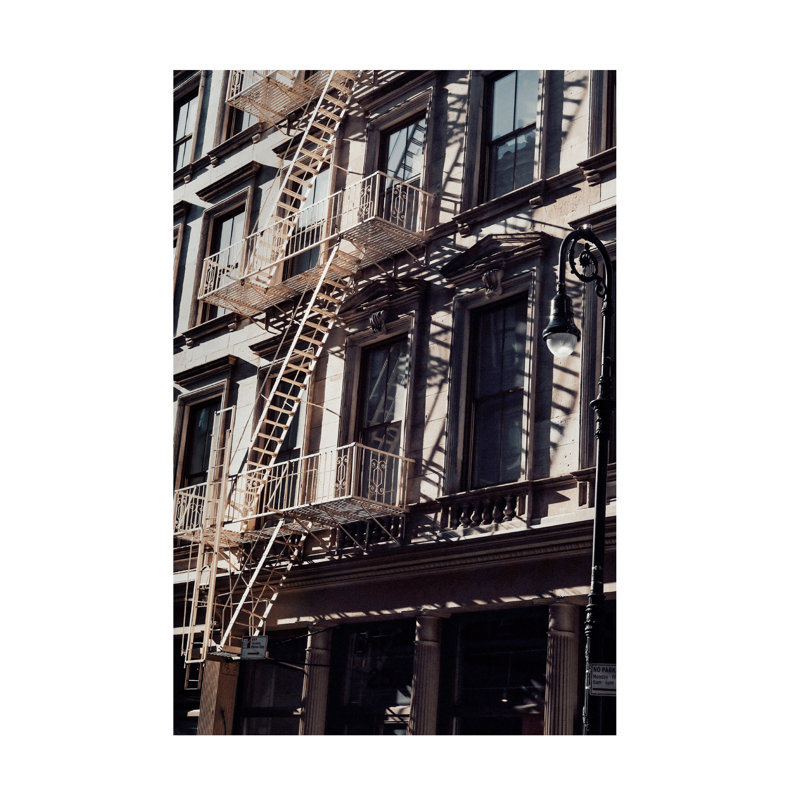 New York City Fire Escapes 03 - impression sur toile tendue, H 19 po x l 12 po x P 2 po