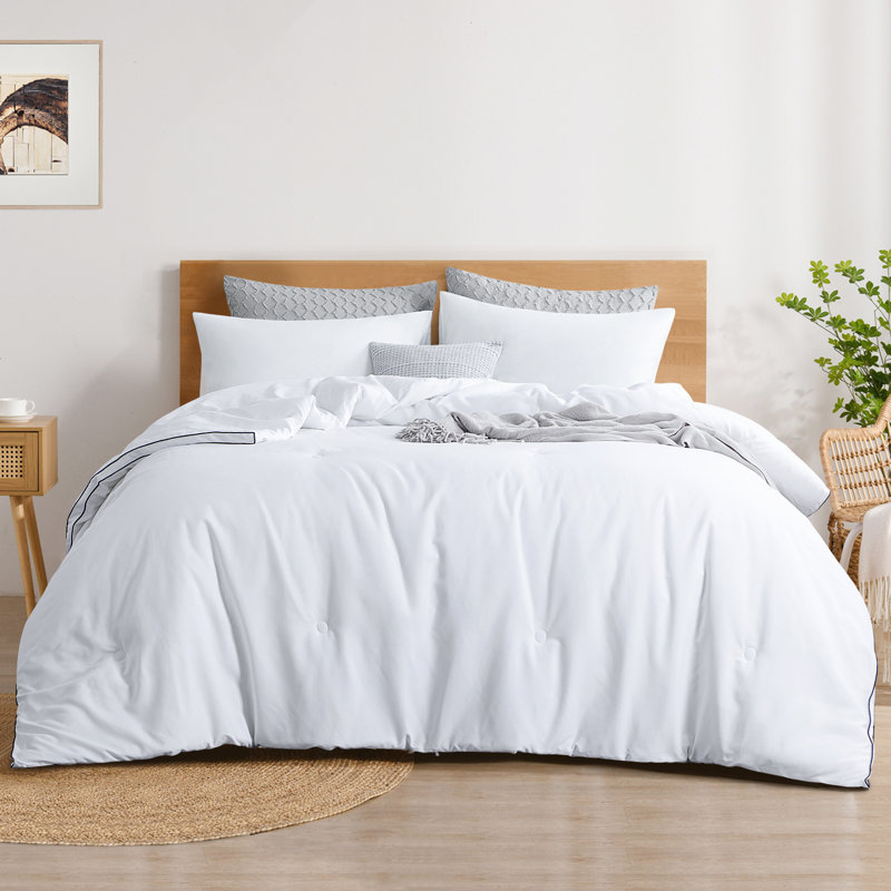 Fluffy Microfiber Comforter/Duvet Insert Modern Style, Queen