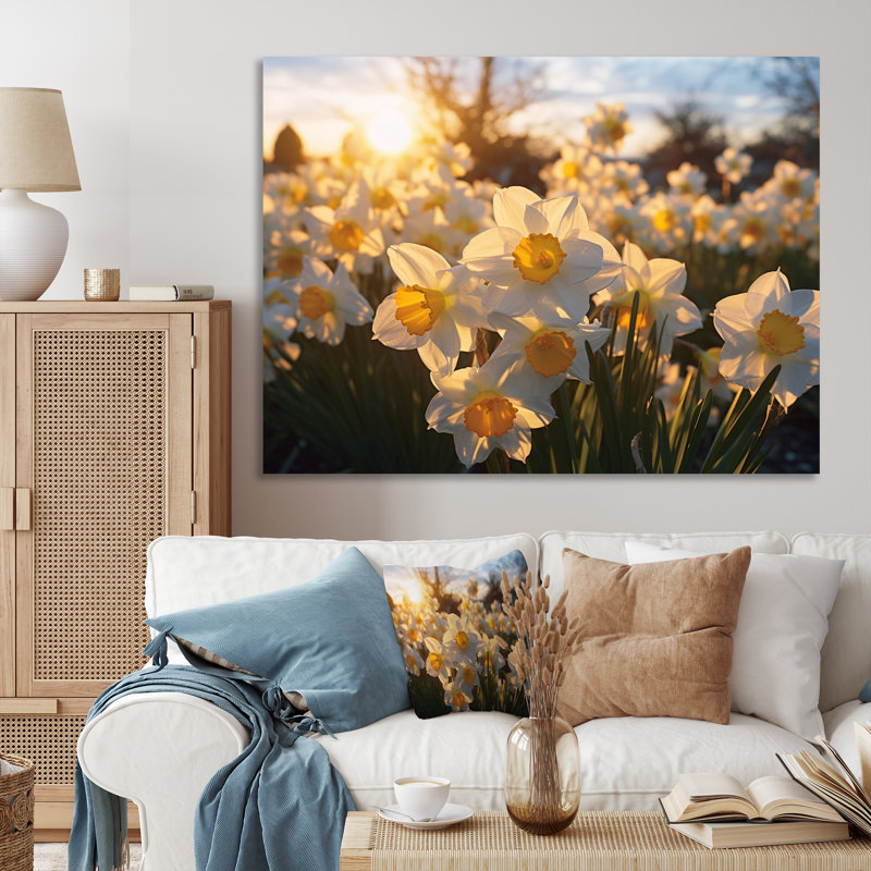 Daffodils Field Sunrise I - Floral Wall Decor, H 30 po x l 40 po x P 1,5 po, Toile tendue