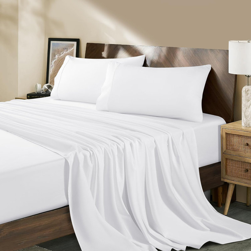 1000 Thread Count Egyptian-Quality Cotton Sheet Sets, Queen Sheet Set with 2 Pillowcases, White