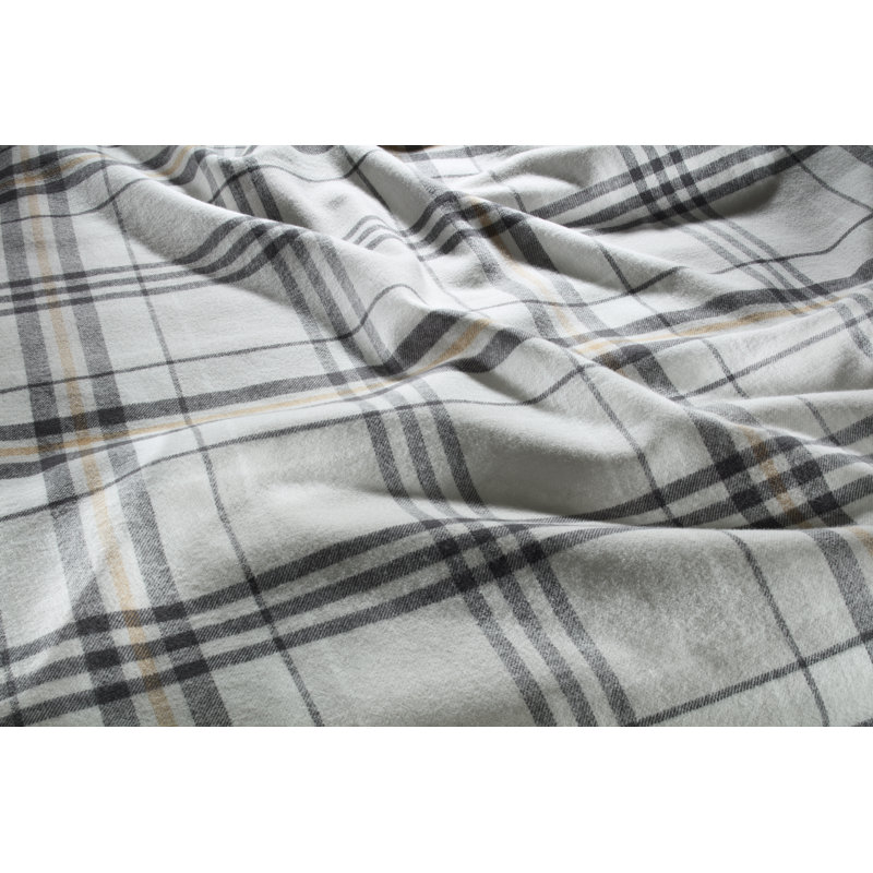 Lech Flannel Chequered Duvet Cover Set with Pillow Shams Included