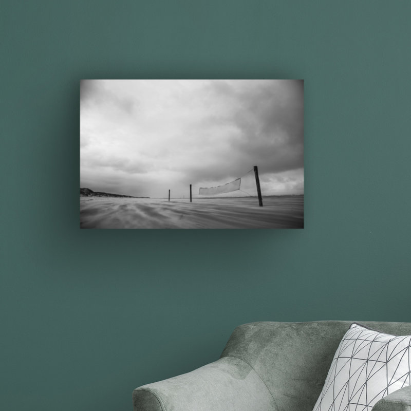 «Volley Ball» par Liesbeth Van Der - reproduction de photo sur toile tendue, H 12 po x l 19 po x P 2 po