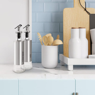 Ensemble de 2 bouteilles d'huile d'olive et de vinaigre avec support et base en bois, distributeur d'huile d'olive en verre 10 oz avec cruches, verseurs et entonnoir pour la cuisine