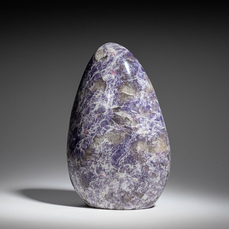 Véritable forme libre de lépidolite polie, 6.25" H x 4" W x 2.5" D