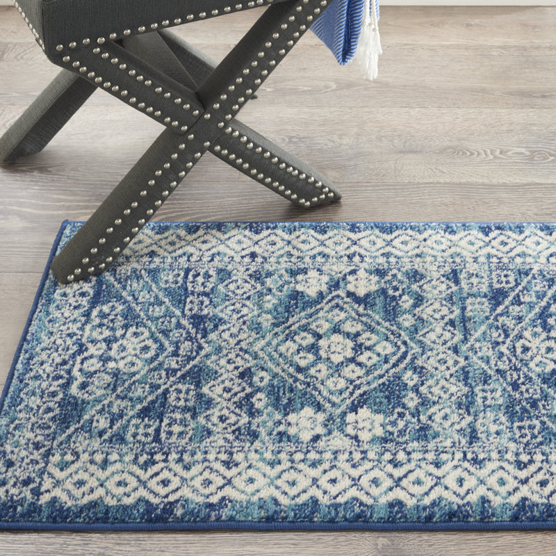 Indoor Rug, Rectangle 1'10" x 2'10"