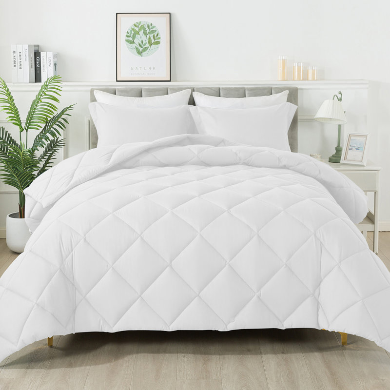 Diamond lattice three-piece Comforter Set, Full / Double Comforter + 2 Standard Shams, White