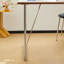 Bureau rectangulaire à design moderne et minimaliste-595956767