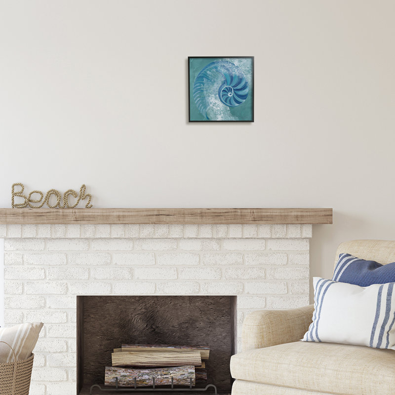 Nautilus Shell Water Bubbles par Liz Jardine, H 12 po x l 12 po x P 1,5 po, Giclée encadrée noir minuit