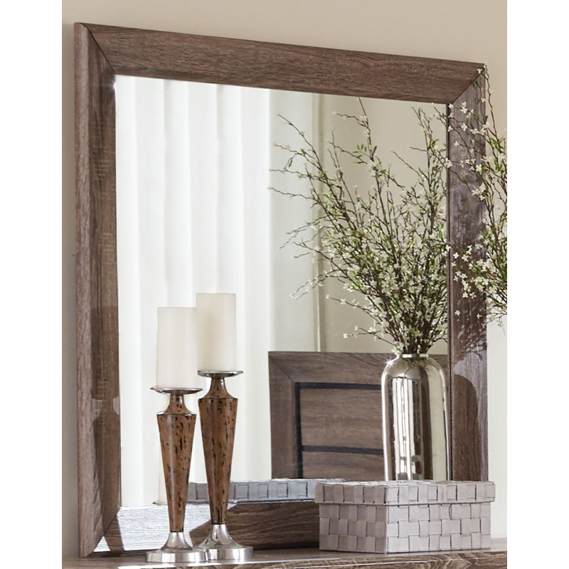 Gussie Mirror