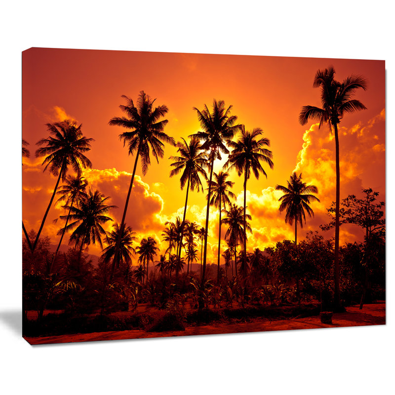 Cocotiers contre le ciel jaune - reproduction de photo sur toile tendue, H 20 po x l 20 po x P 1 po