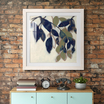 «Entwined Leaves II», reproduction encadrée de qualité supérieure - prête à être accrochée