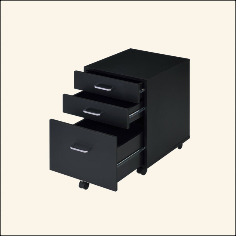 Armoire au fini noir et chrome