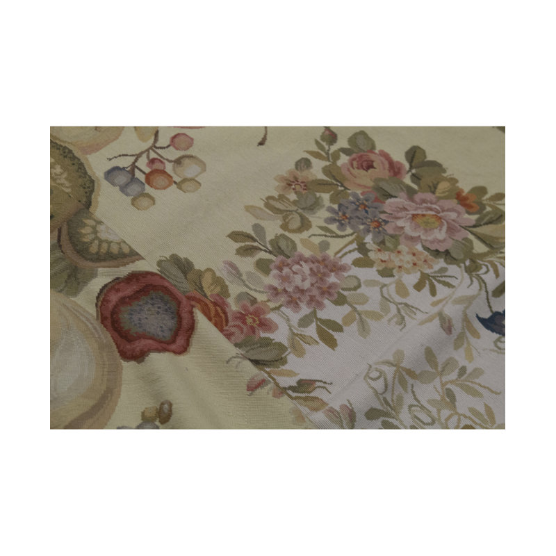 Tapis beige, vert et rouge noué à la main de haute qualité