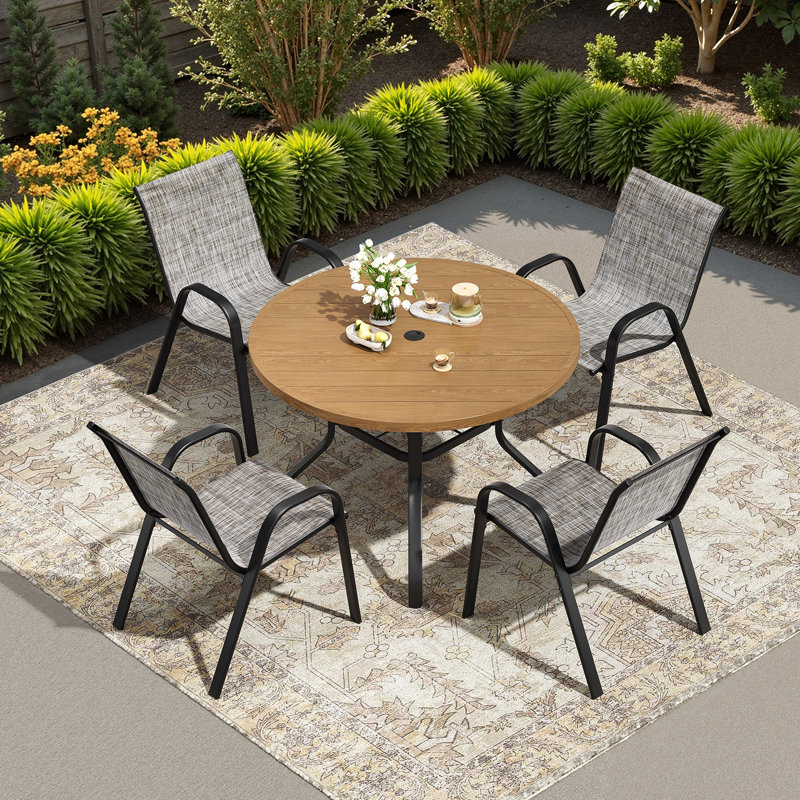 Ensemble de salle à manger d'extérieur pour 4 personnes avec table ronde et fauteuils en polyester enduit de PVC, Gris, Brun