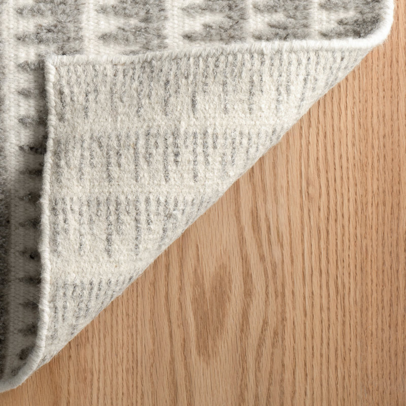 Whitby Hand Knotted Wool Geometric Area Rug in Gray/Ivory, Rectangle 3' x 5'