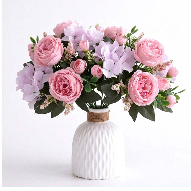 Bouquet de fleurs fausses pivoines et hortensias dans un vase de fleurs, Rose / Mauve