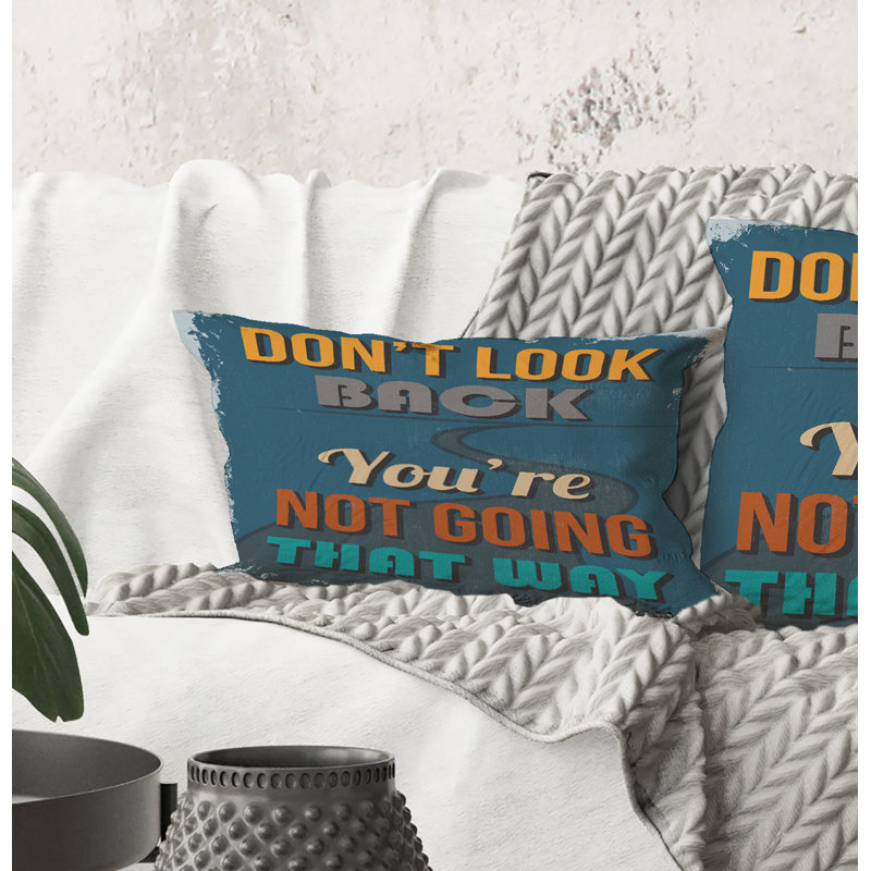 Rectangle, ne vous retournez pas, vous n'allez pas de cette façon - Coussin décoratif à imprimé traditionnel