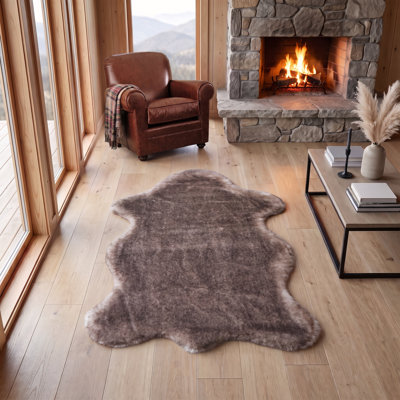 Tapis brun/blanc Okabena